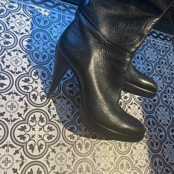 Rocco P black leather high heeled boot - Picture 6 of 9